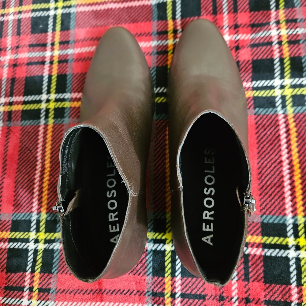 AEROSOLES  Womans Collaroy Ankle Boots